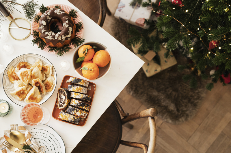 Dinner by the Christmas tree